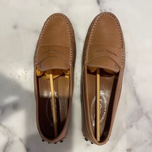 Tod’s women’s driver loafer tan size 35.5